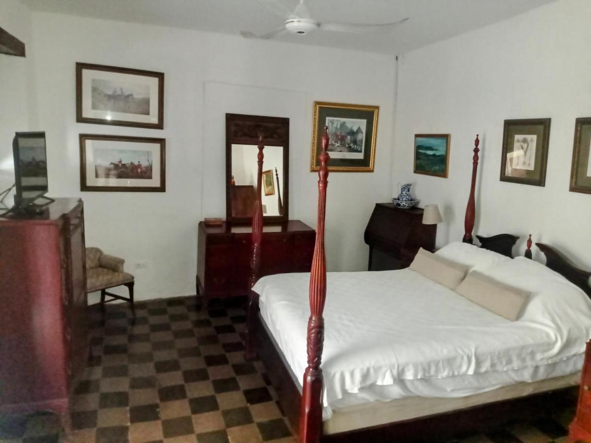 Casa Yoly Hostel Ґранада Екстер'єр фото