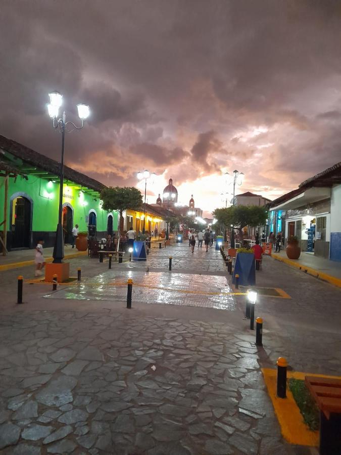 Casa Yoly Hostel Ґранада Екстер'єр фото