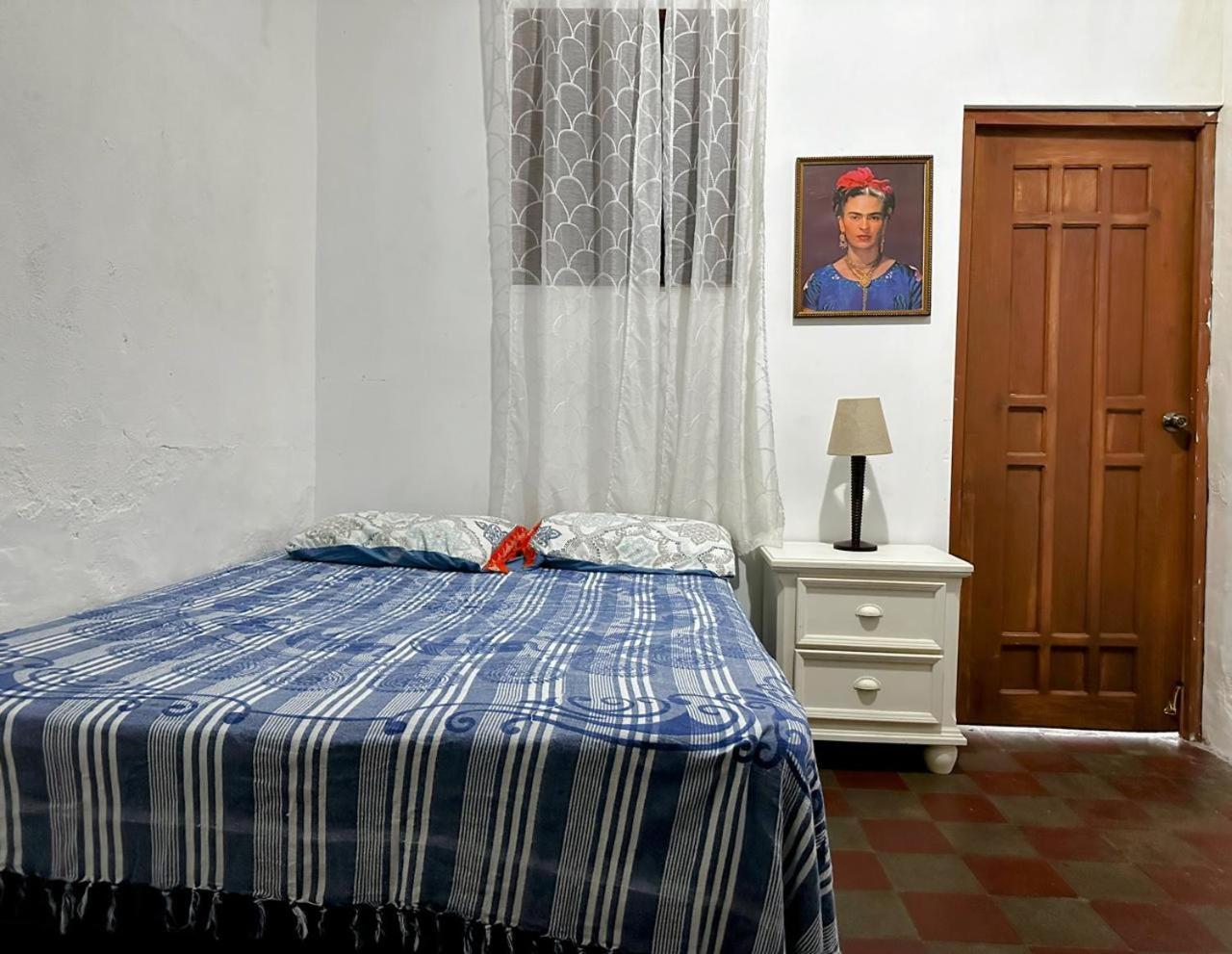 Casa Yoly Hostel Ґранада Екстер'єр фото